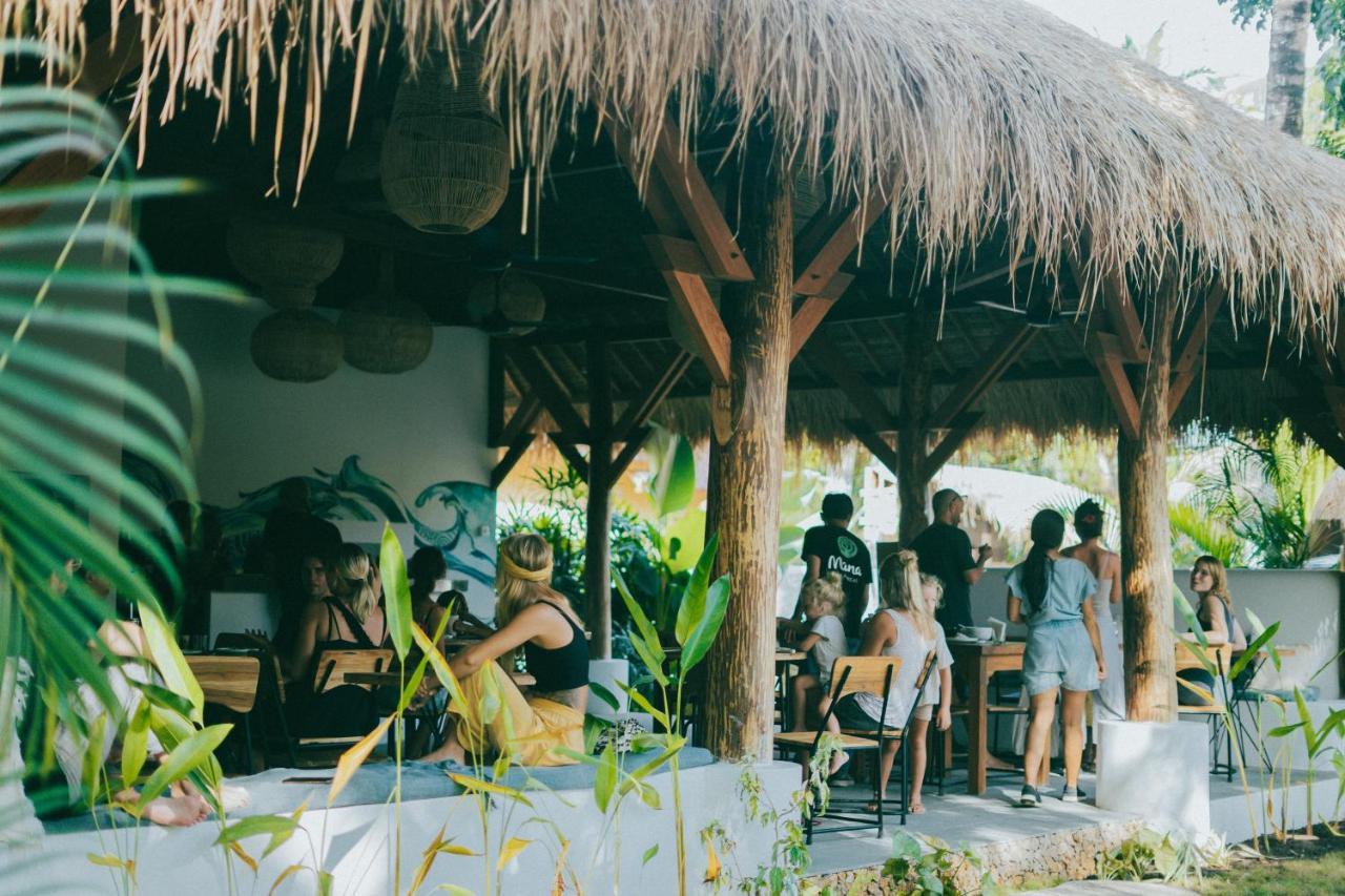 ホテル Mana Eco Retreat Kuta  エクステリア 写真