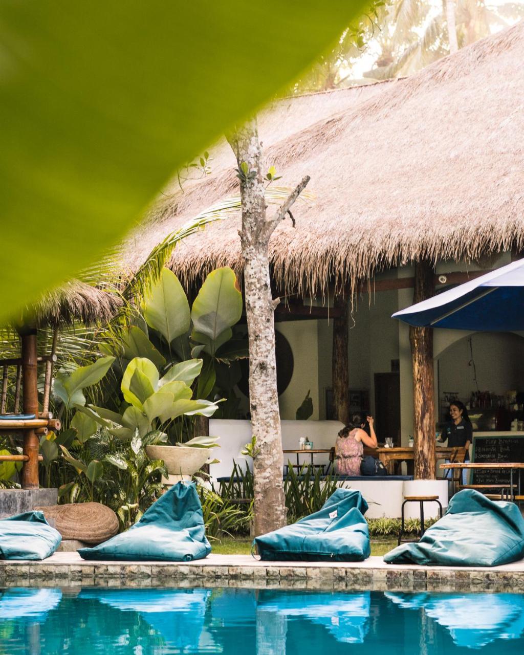 ホテル Mana Eco Retreat Kuta  エクステリア 写真